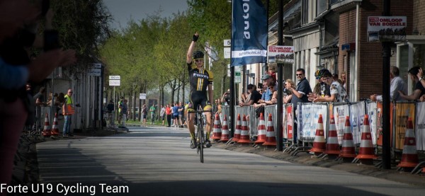 Tim Marsman wint Omloop van Borsele | cyclingsite.be